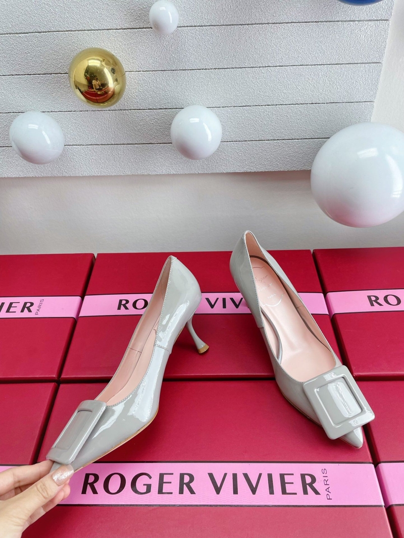 Roger Vivier Flat Shoes